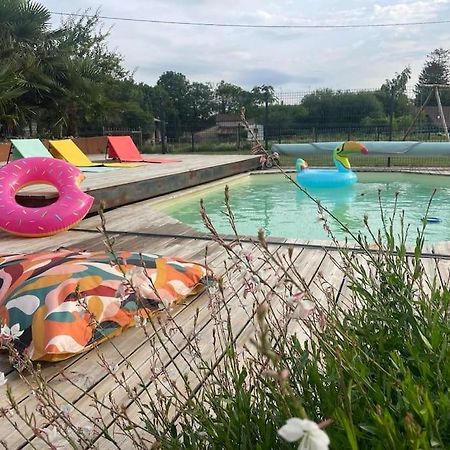 Gite La Vie En Couleur 14 Personnes Saint-Paul-en-Gatine Luaran gambar